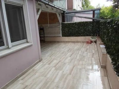 Komerční nemovitosti Na prodej 11077 Sumatovacka Vracar Beograd stan sa stanarima RS